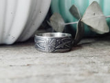 Daisy Pattern Wide Band Ring